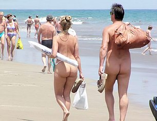 BEACH MODELS NUDE