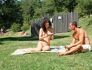 HORNEY MALE NUDISTS