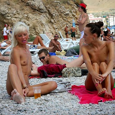 Mature porno with blond beaches