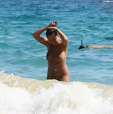 Young beauty huge bikini beach tits fuck black cock on the beac
