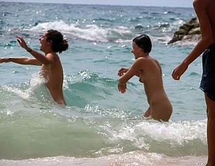 PICTURES OF NUDISM