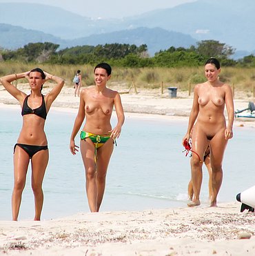 Teen first time seeing boner nude beach
