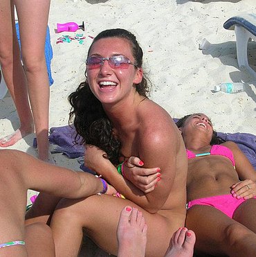 Sexy girl in miami beach fucks